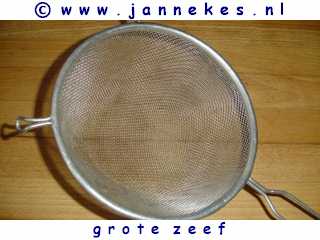 photo large strainer